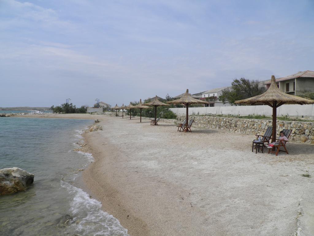 Apartments Perla Dinjiška Екстериор снимка
