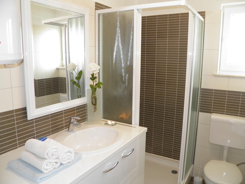 Apartments Perla Dinjiška Стая снимка