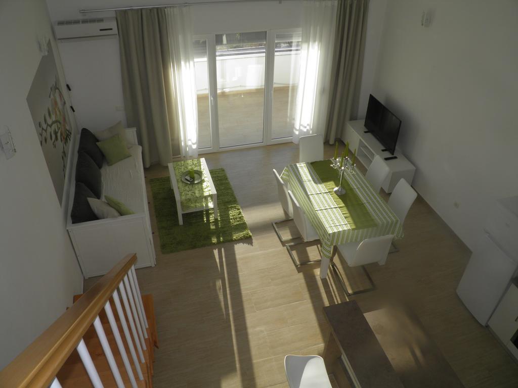 Apartments Perla Dinjiška Екстериор снимка