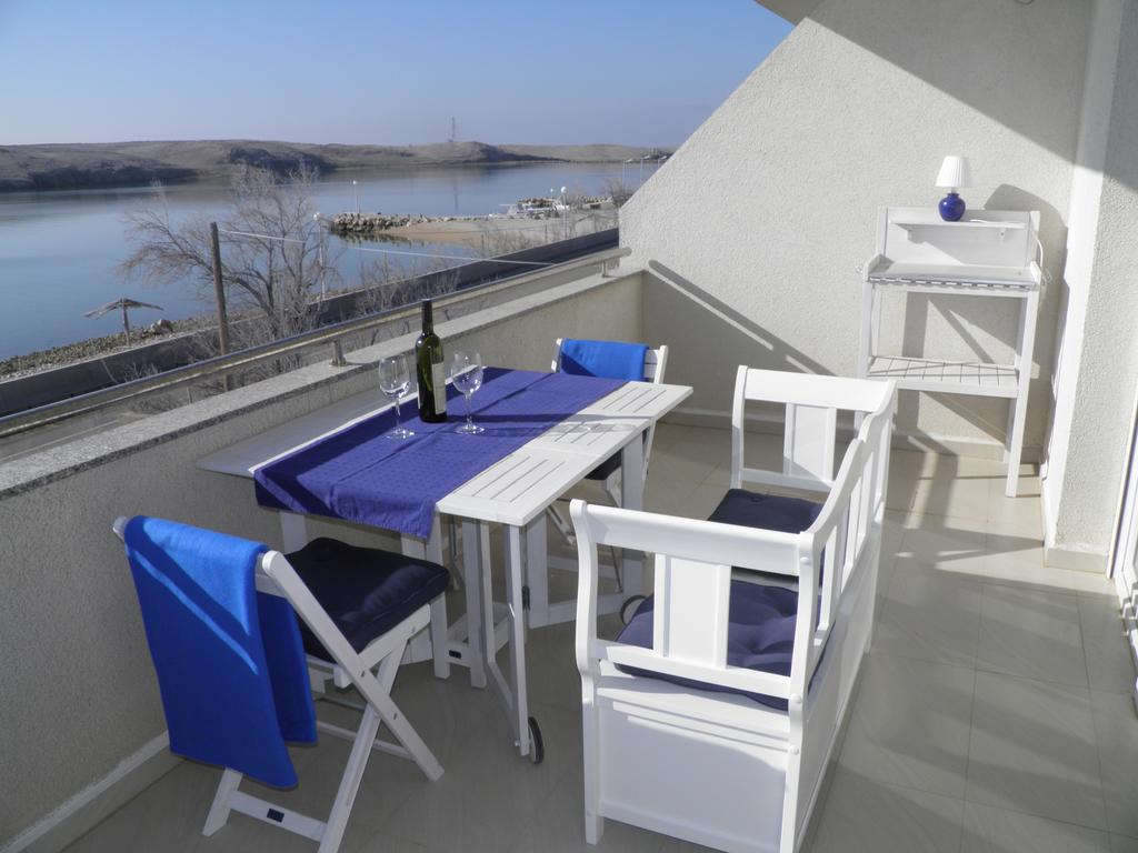 Apartments Perla Dinjiška Екстериор снимка
