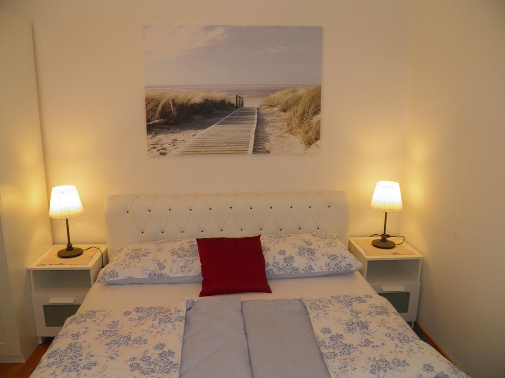 Apartments Perla Dinjiška Екстериор снимка