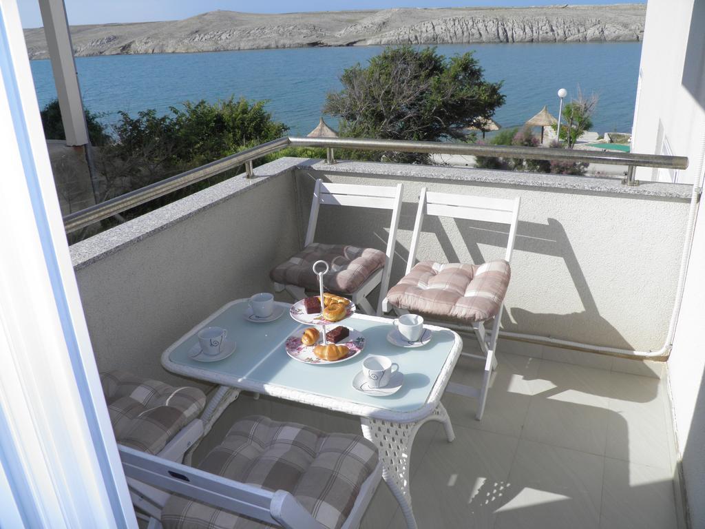 Apartments Perla Dinjiška Екстериор снимка